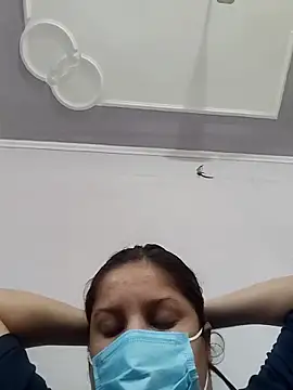 Snapshot of Cute_hotzara chatting on 9, 5, 2026 Cute hotzara online show from 9, 5, 2026