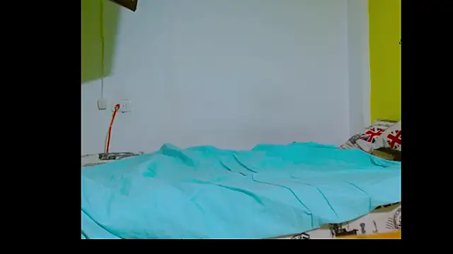 Snapshot of dantex9305 chatting on 21, 11, 2025 dantex9305 online show from 21, 11, 2025