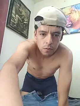 Snapshot of Junior_47 chatting on 5, 4, 2026 Junior 47 online show from 5, 4, 2026