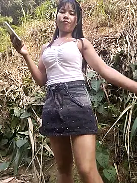 Snapshot of gugu0022 chatting on 17, 5, 2026 gugu0022 online show from 17, 5, 2026
