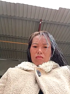 Snapshot of Lyly_sexyy chatting on 4, 12, 2025 Lyly sexyy online show from 4, 12, 2025