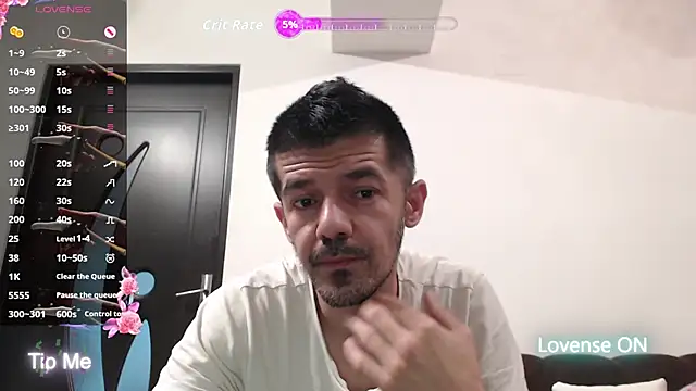 Snapshot of Dale_E chatting on 25, 11, 2025 Dale E online show from 25, 11, 2025