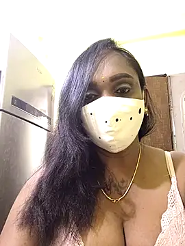 Snapshot of Dharshini98 chatting on 3, 2, 2026 Dharshini98 online show from 3, 2, 2026