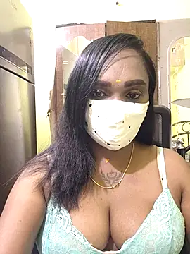 Snapshot of Dharshini98 chatting on 23, 2, 2026 Dharshini98 online show from 23, 2, 2026