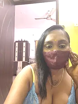 Snapshot of Dharshini98 chatting on 4, 3, 2026 Dharshini98 online show from 4, 3, 2026