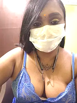 Snapshot of Dharshini98 chatting on 6, 3, 2026 Dharshini98 online show from 6, 3, 2026