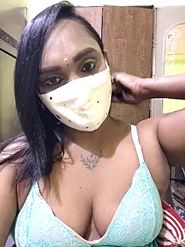 Snapshot of Dharshini98 chatting on 7, 3, 2026 Dharshini98 online show from 7, 3, 2026