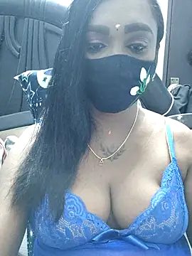 Snapshot of Dharshini98 chatting on 15, 3, 2026 Dharshini98 online show from 15, 3, 2026