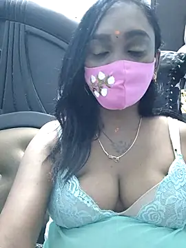 Snapshot of Dharshini98 chatting on 31, 3, 2026 Dharshini98 online show from 31, 3, 2026