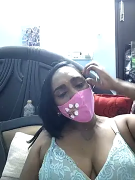 Snapshot of Dharshini98 chatting on 23, 4, 2026 Dharshini98 online show from 23, 4, 2026