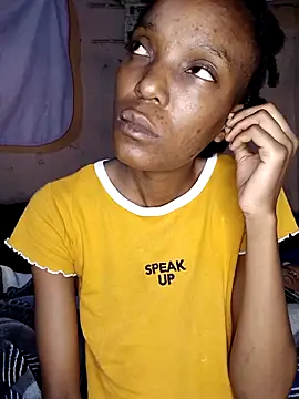 Beverlygurlx6 online show from 4, 3, 2026