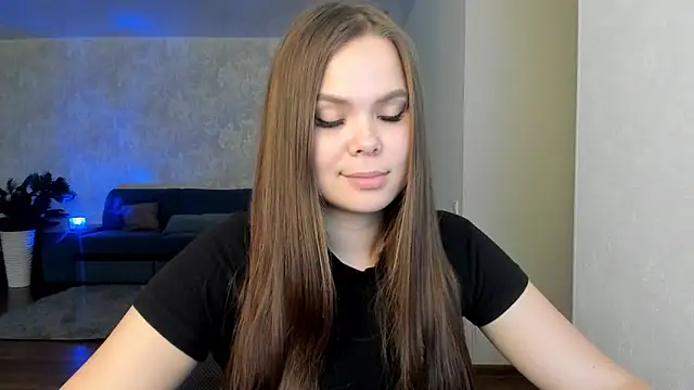 Snapshot of Kira_love_81 chatting on 10, 5, 2026 Kira love 81 online show from 10, 5, 2026