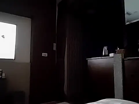 Snapshot of HiMJ1617 chatting on 13, 11, 2025 HiMJ1617 online show from 13, 11, 2025