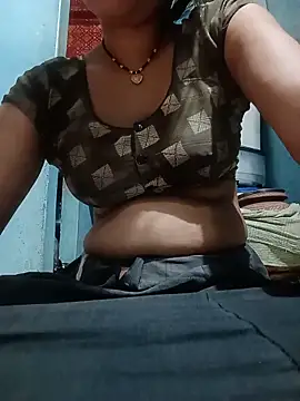 Snapshot of beutiful_hot chatting on 12, 6, 2026 beutiful hot online show from 12, 6, 2026