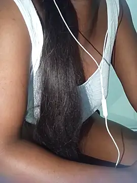 Snapshot of mirna96 chatting on 9, 6, 2026 mirna96 online show from 9, 6, 2026
