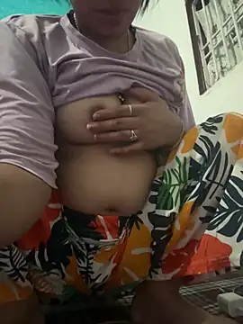 Snapshot of isha_sharma2002 chatting on 25, 3, 2026 isha sharma2002 online show from 25, 3, 2026