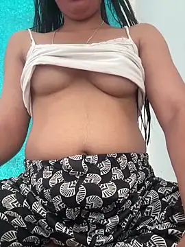 Snapshot of isha_sharma2002 chatting on 27, 3, 2026 isha sharma2002 online show from 27, 3, 2026