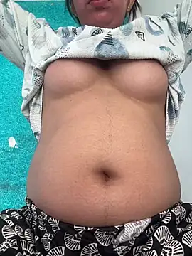 Snapshot of isha_sharma2002 chatting on 27, 3, 2026 isha sharma2002 online show from 27, 3, 2026