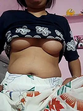 Snapshot of isha_sharma2002 chatting on 14, 4, 2026 isha sharma2002 online show from 14, 4, 2026