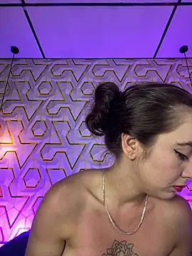 Snapshot of MelanyyJhonson15 chatting on 14, 7, 2026 MelanyyJhonson15 online show from 14, 7, 2026