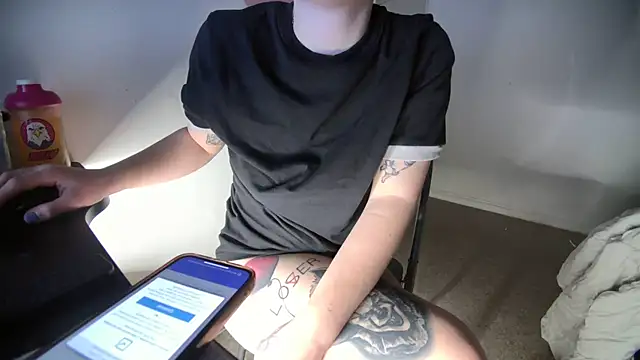 secretcouple 00 online show from 19, 11, 2025