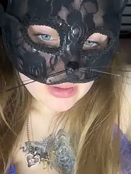 Snapshot of secretcouple_00 chatting on 3, 4, 2026 secretcouple 00 online show from 3, 4, 2026