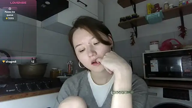 DeenaCaho online show from 26, 11, 2025