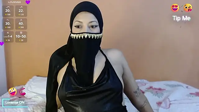 Snapshot of amina_fair chatting on 17, 11, 2025 amina fair online show from 17, 11, 2025