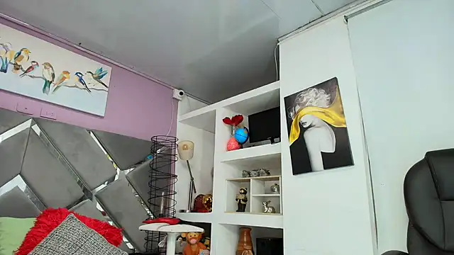 Snapshot of Zaira_sofiaa chatting on 20, 4, 2026 Zaira sofiaa online show from 20, 4, 2026
