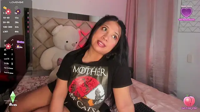 Snapshot of Sweettpepper25 chatting on 1, 12, 2025 Sweettpepper25 online show from 1, 12, 2025