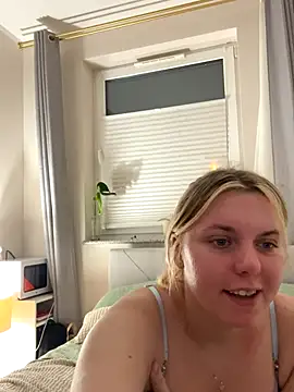 Snapshot of Nallinee chatting on 30, 11, 2025 Nallinee online show from 30, 11, 2025