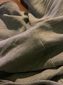 Snapshot of Sensational_grip chatting on 3, 2, 2026 Sensational grip online show from 3, 2, 2026