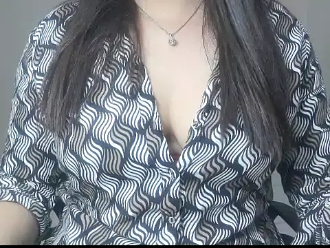 Snapshot of Saira_Hotty chatting on 3, 12, 2025 Saira Hotty online show from 3, 12, 2025