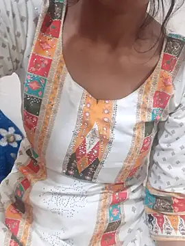 Snapshot of Asha_devi90 chatting on 11, 3, 2026 Asha devi90 online show from 11, 3, 2026