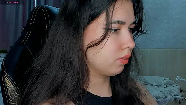 Snapshot of Diara_1an chatting on 17, 4, 2026 Diara 1an online show from 17, 4, 2026