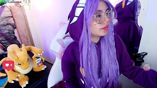 Snapshot of tsuky_nekoo chatting on 14, 11, 2025 tsuky nekoo online show from 14, 11, 2025