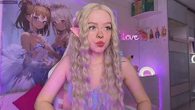 CheekySashaCharm online show from 7, 2, 2026