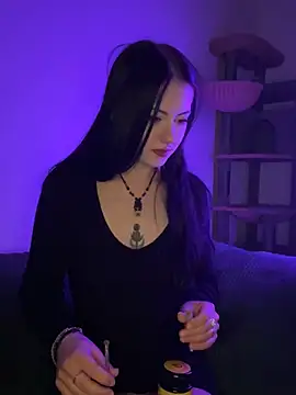 Snapshot of mysami420 chatting on 5, 4, 2026 mysami420 online show from 5, 4, 2026