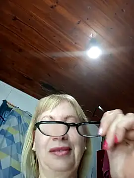 SexyMilf1211 online show from 19, 11, 2025