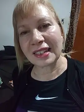 Snapshot of SexyMilf1211 chatting on 7, 8, 2026 SexyMilf1211 online show from 7, 8, 2026