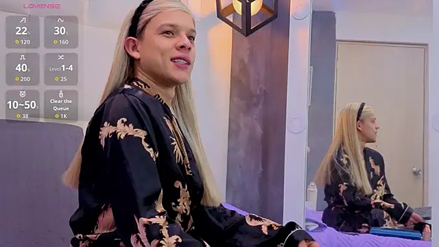 Valentino moretti online show from 17, 4, 2026