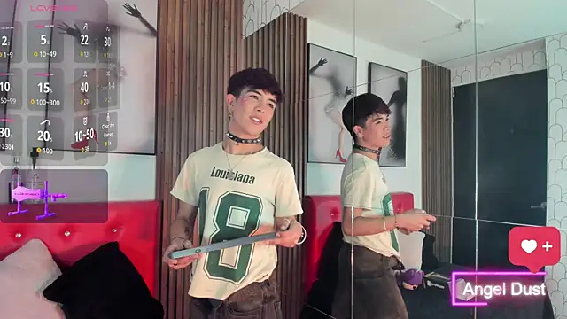 Angeldust19 online show from 15, 1, 2026