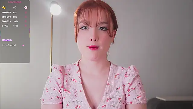 Snapshot of AmelieSeductress chatting on 21, 11, 2025 AmelieSeductress online show from 21, 11, 2025