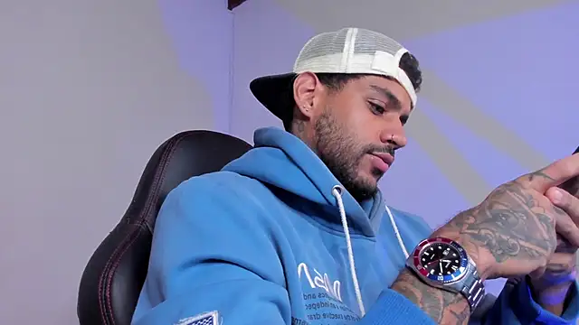 LuigiVitale 1 online show from 26, 11, 2025