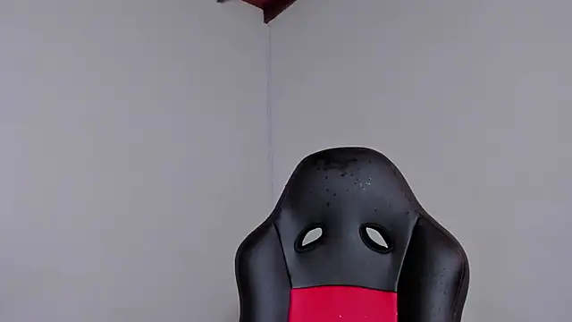 LuigiVitale 1 online show from 7, 2, 2026