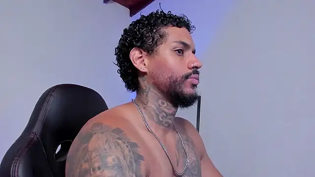 Snapshot of LuigiVitale_1 chatting on 28, 3, 2026 LuigiVitale 1 online show from 28, 3, 2026