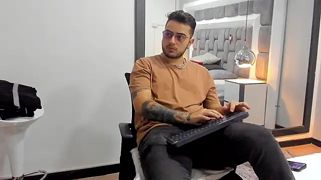 Ethan Greys online show from 22, 11, 2025