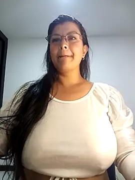 Snapshot of CelesteAlvarez1989 chatting on 28, 4, 2026 CelesteAlvarez1989 online show from 28, 4, 2026