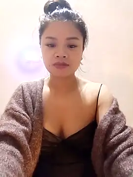 sara-xx online show from 19, 12, 2025