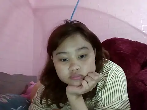 Snapshot of Lina8386 chatting on 17, 11, 2025 Lina8386 online show from 17, 11, 2025